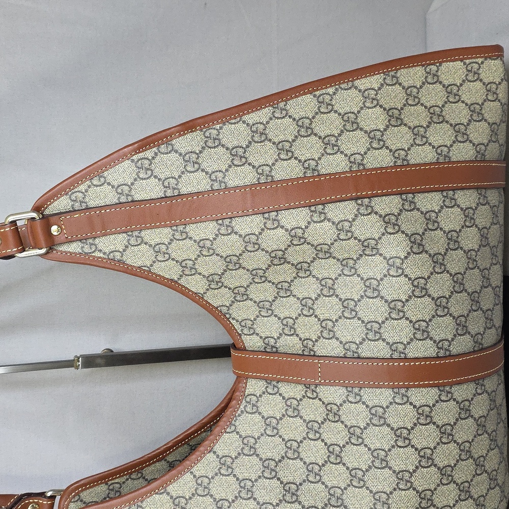 GUCCI GG Supreme Joy Shoulder Bag - Picture 7 of 16